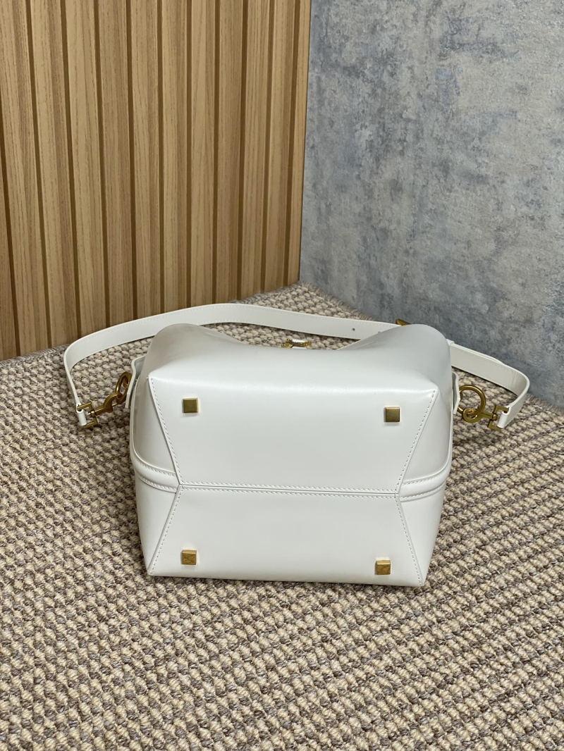 Y51 top handle bags